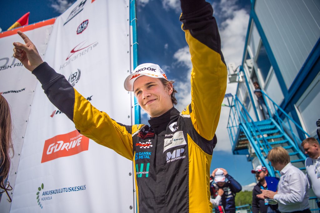 Christian Lundgaard efter løbet på Smolensk
(Foto: SMP Formula 4 NEZ Championship)